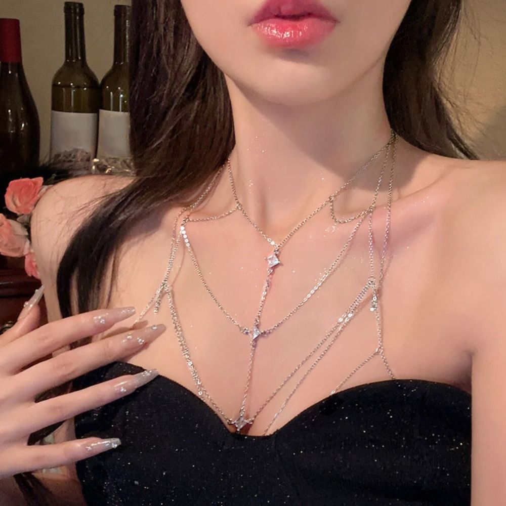 Блестящая цепочка на грудь с к – обзор и цена Body Jewelry Stores